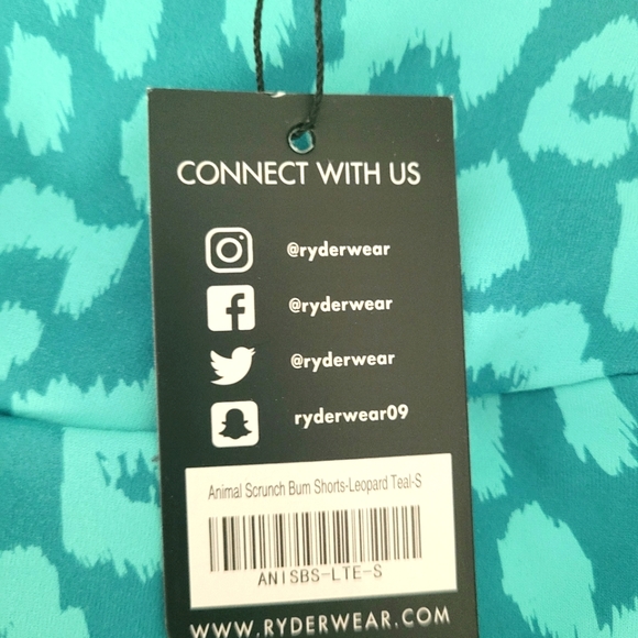 Ryderwear scrunch bum shorts - Picture 4 of 4